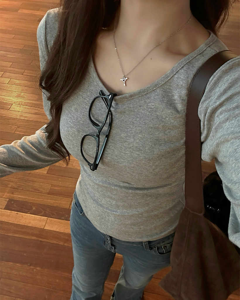 ベーシッククルーネックロンT