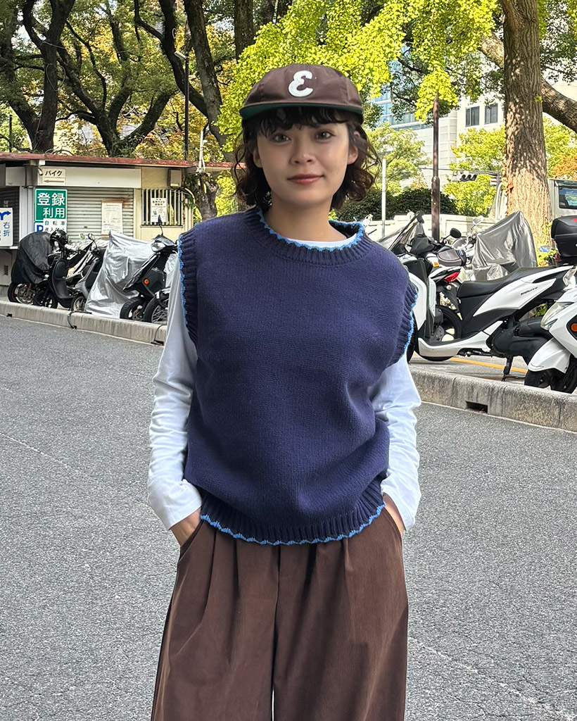 バイカラーポイントニットベスト