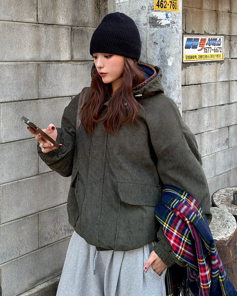 コーデュロイボアポケットパーカー