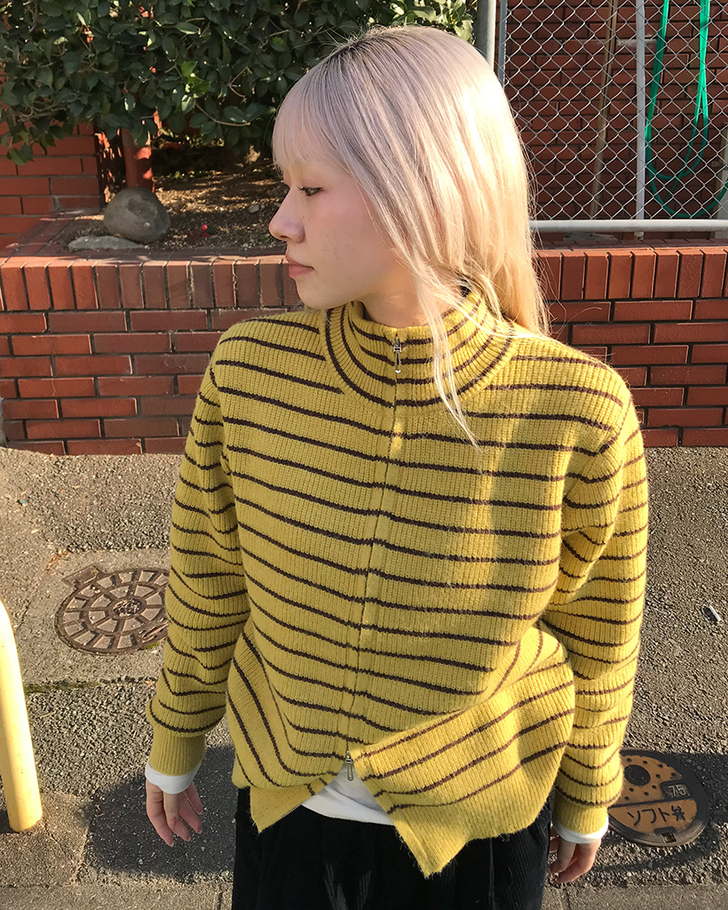 ボーダーニットジップアップ