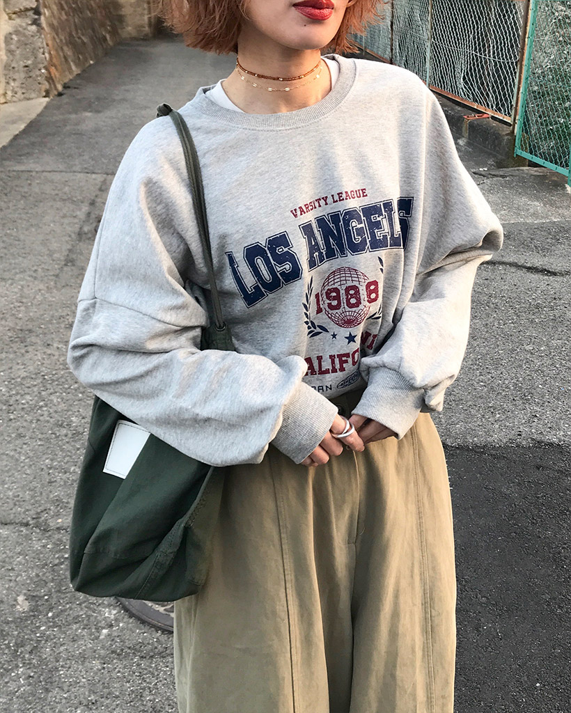 レタリングプリントスウェット