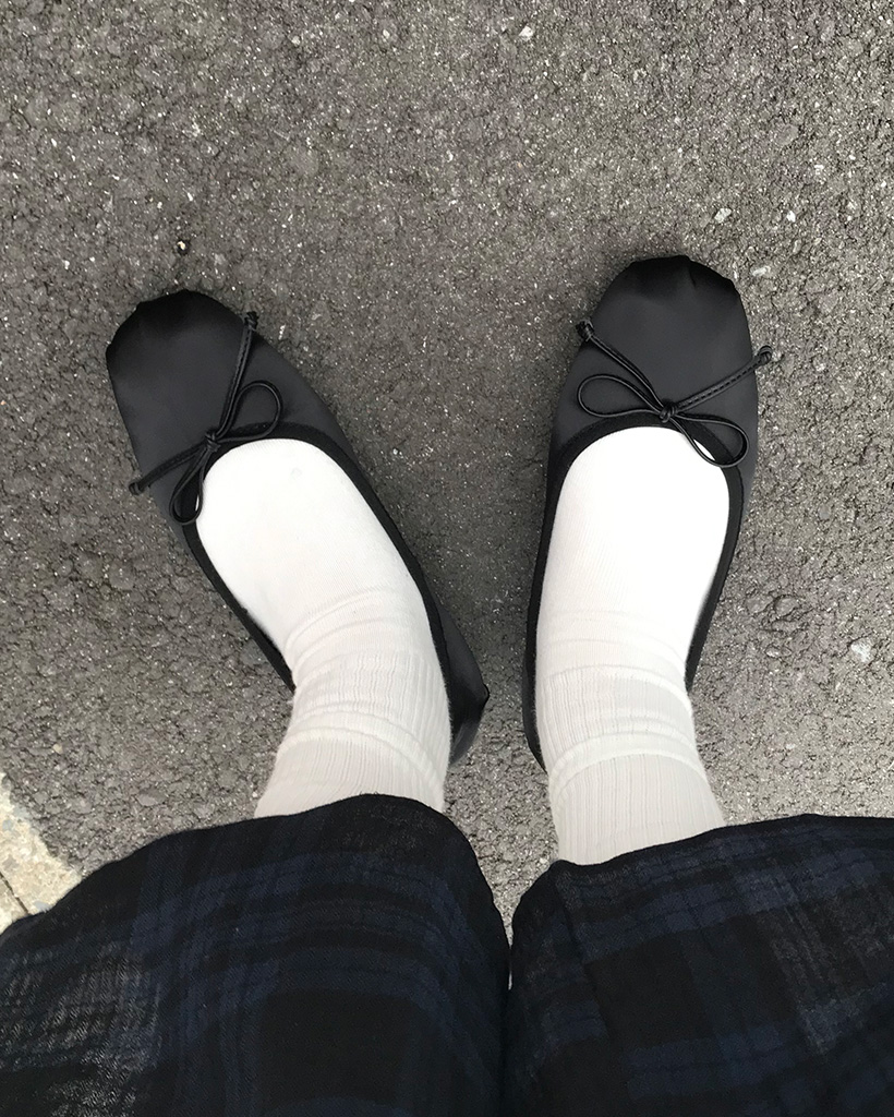 リボンフラットシューズ