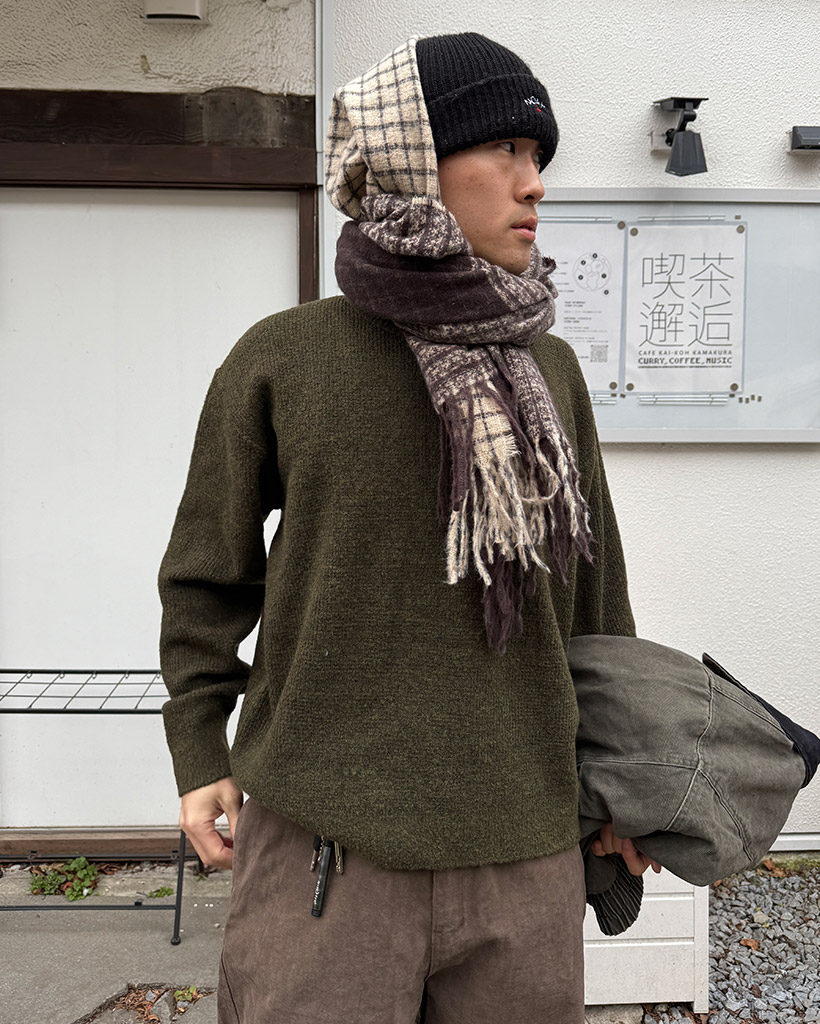 ラウンドネックワッフルニット