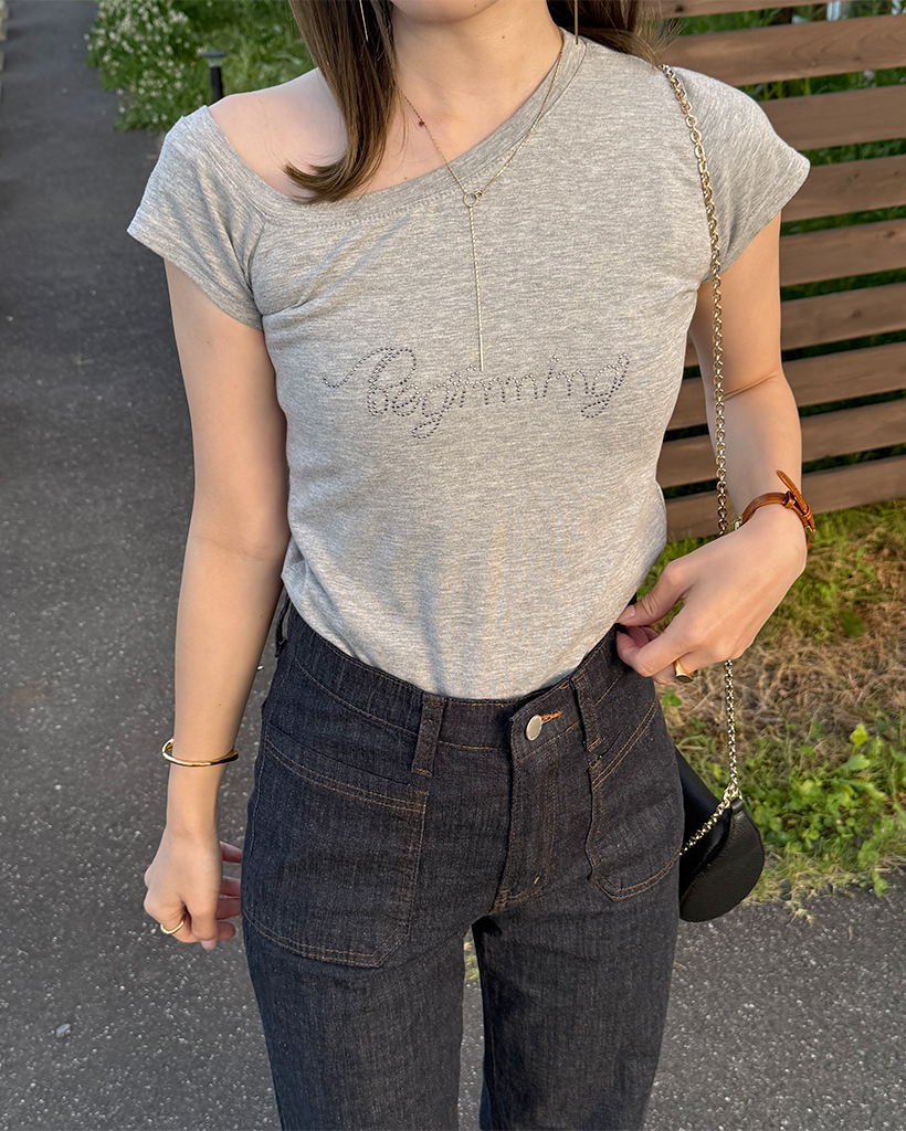 レタリングワンショルダー半袖Tシャツ