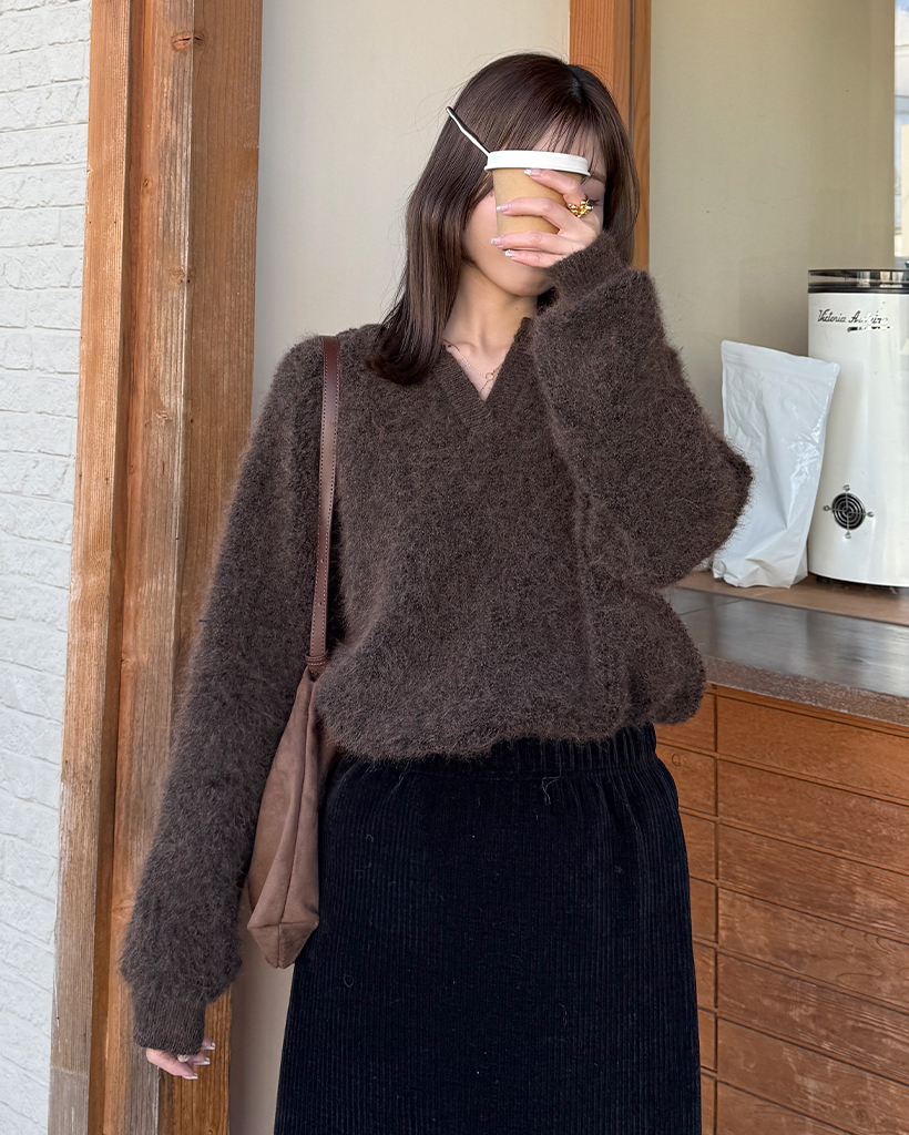 スリットVネックオーバーサイズニット