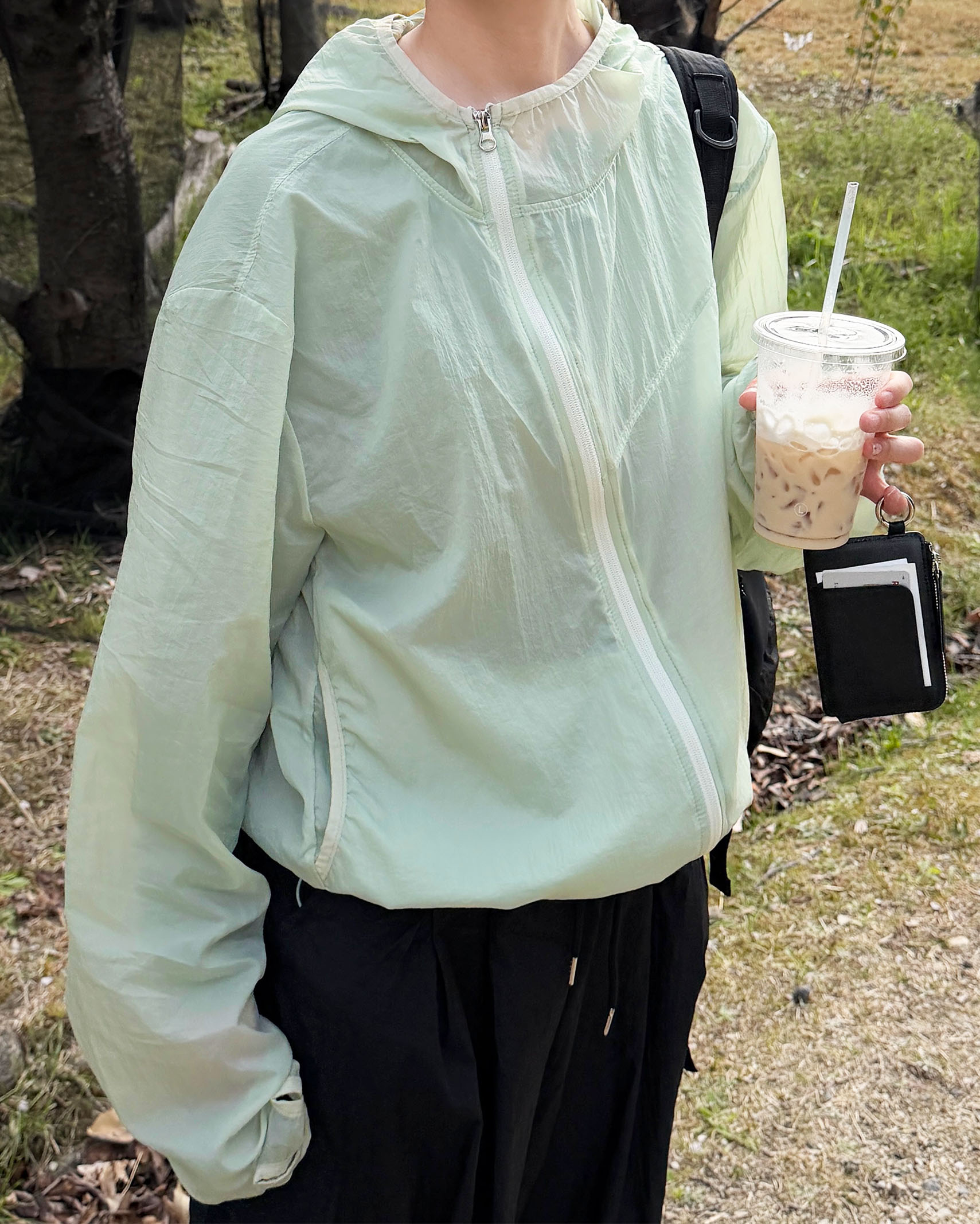 オーバーサイズウィンドブレーカー