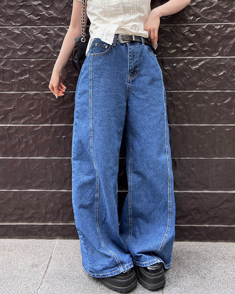 サイドスリットワイドデニムパンツ