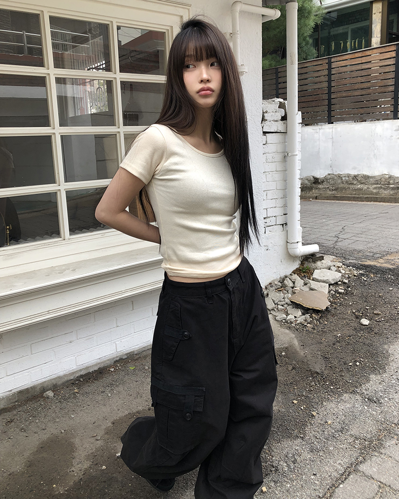 Uネックスリムラウンド半袖Tシャツ