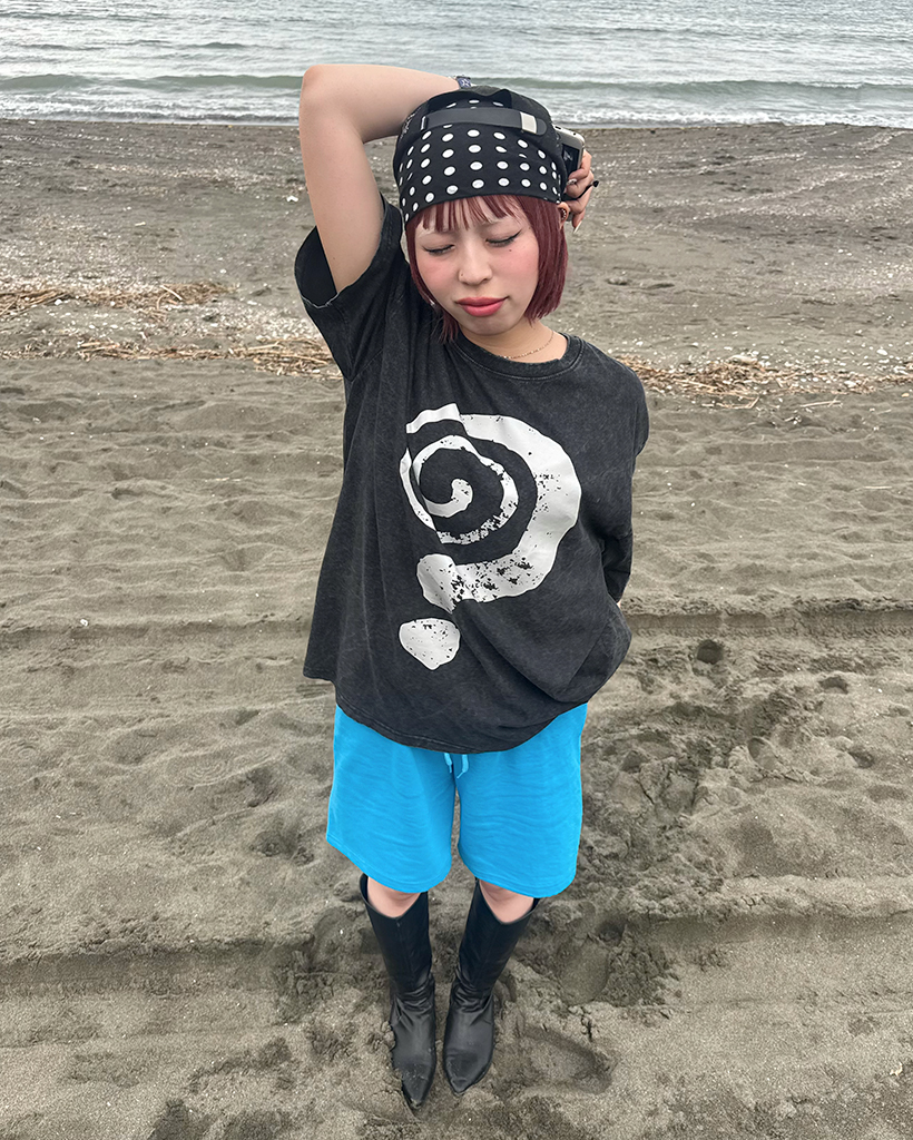 ハテナグラフィックハーフスリーブTシャツ