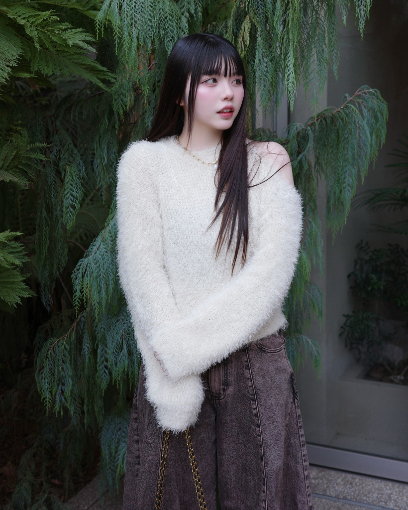 アシンメトリークロップシャギーニット