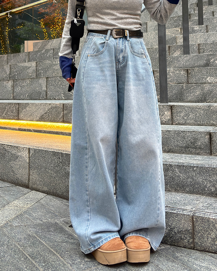 オーバーフィットワイドデニムパンツ