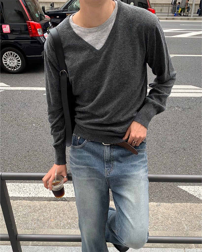 Vネック シンプルレイヤードポイント ニット