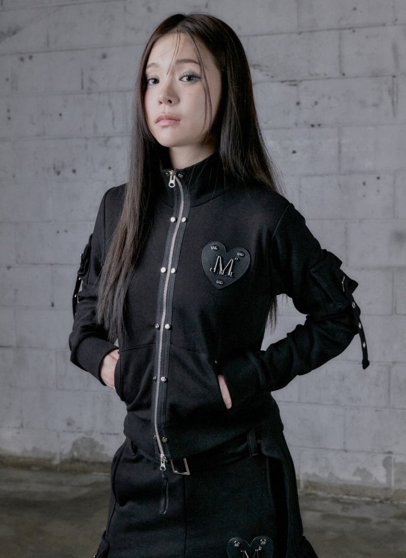 TOBV METAL LOGO HEART PATCH HIGH NECK SWEAT ZIP-UP (2Color)