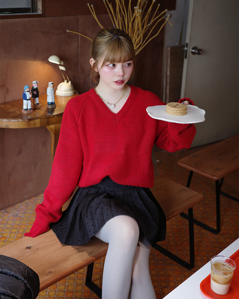 Vネックルーズフィットニット