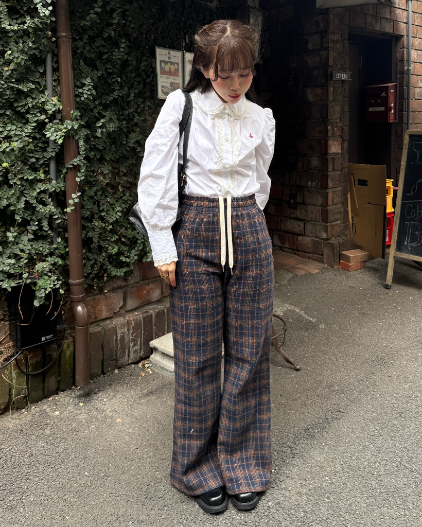ウエストストリングチェックブーツカットパンツ