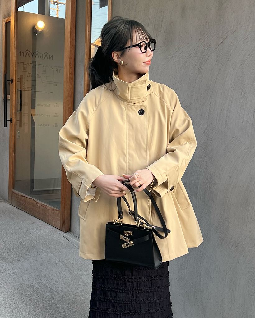 ルーズフィットケープショートトレンチコート