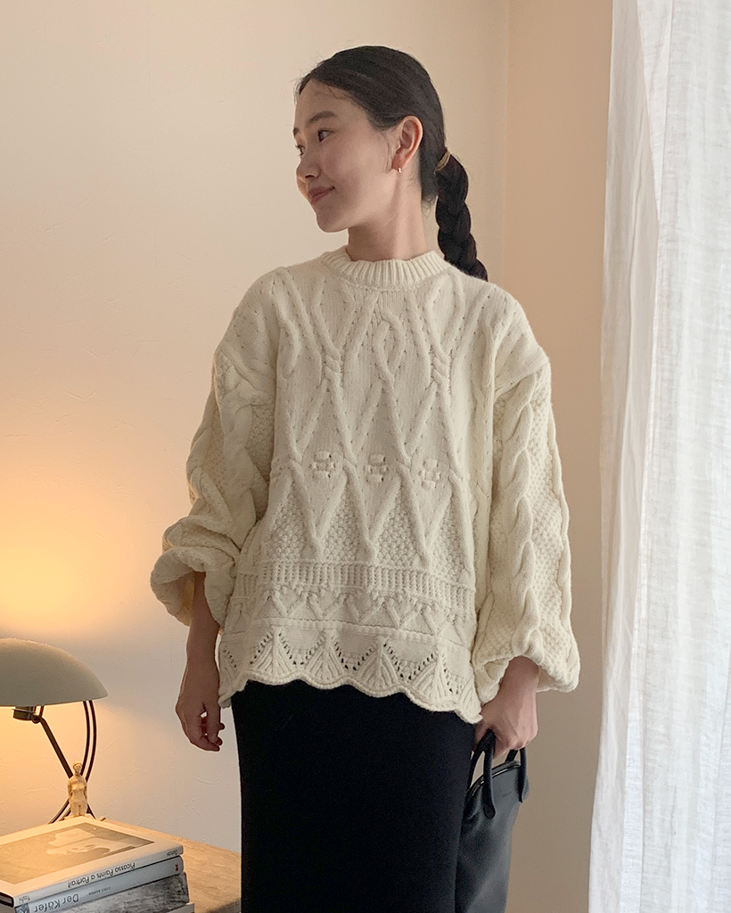 スリーブシャーリングツイストオーバーサイズニット