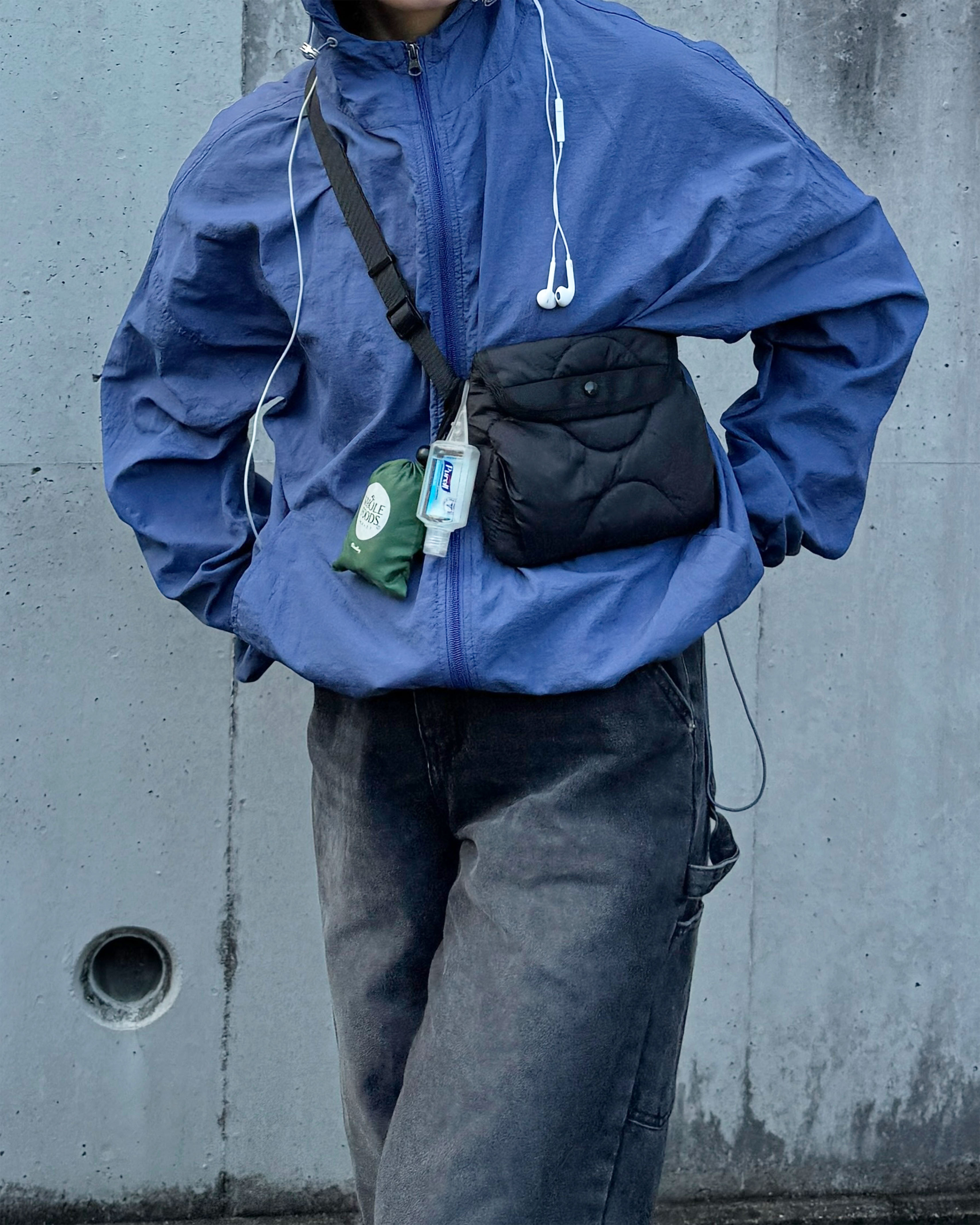 ベーシックウィンドブレーカー