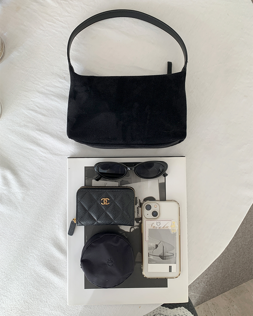 コンパクトスエードハンドバッグ