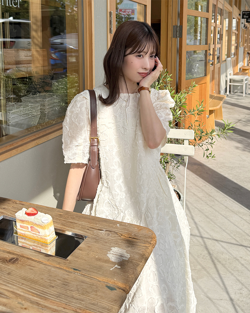 フラワーパターンパフロングワンピース