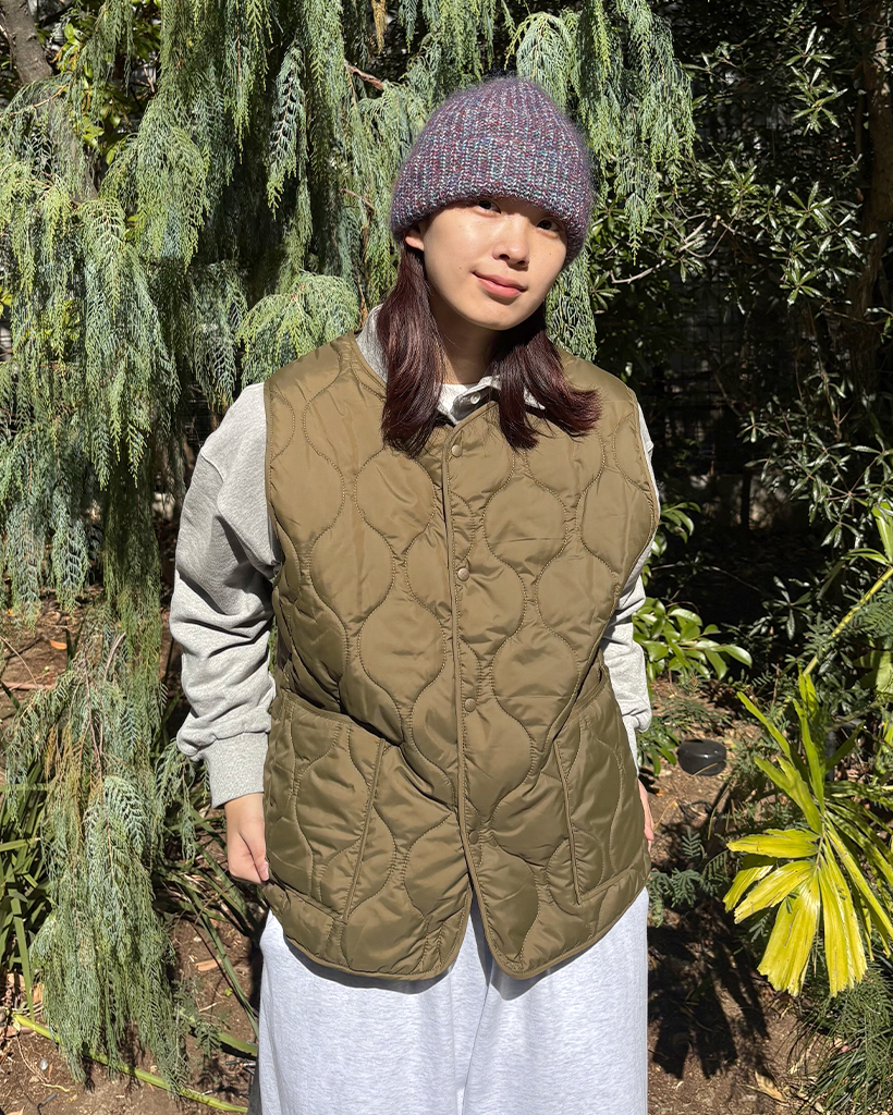 (ユニセックス)ウェーブキルティング中綿ベスト