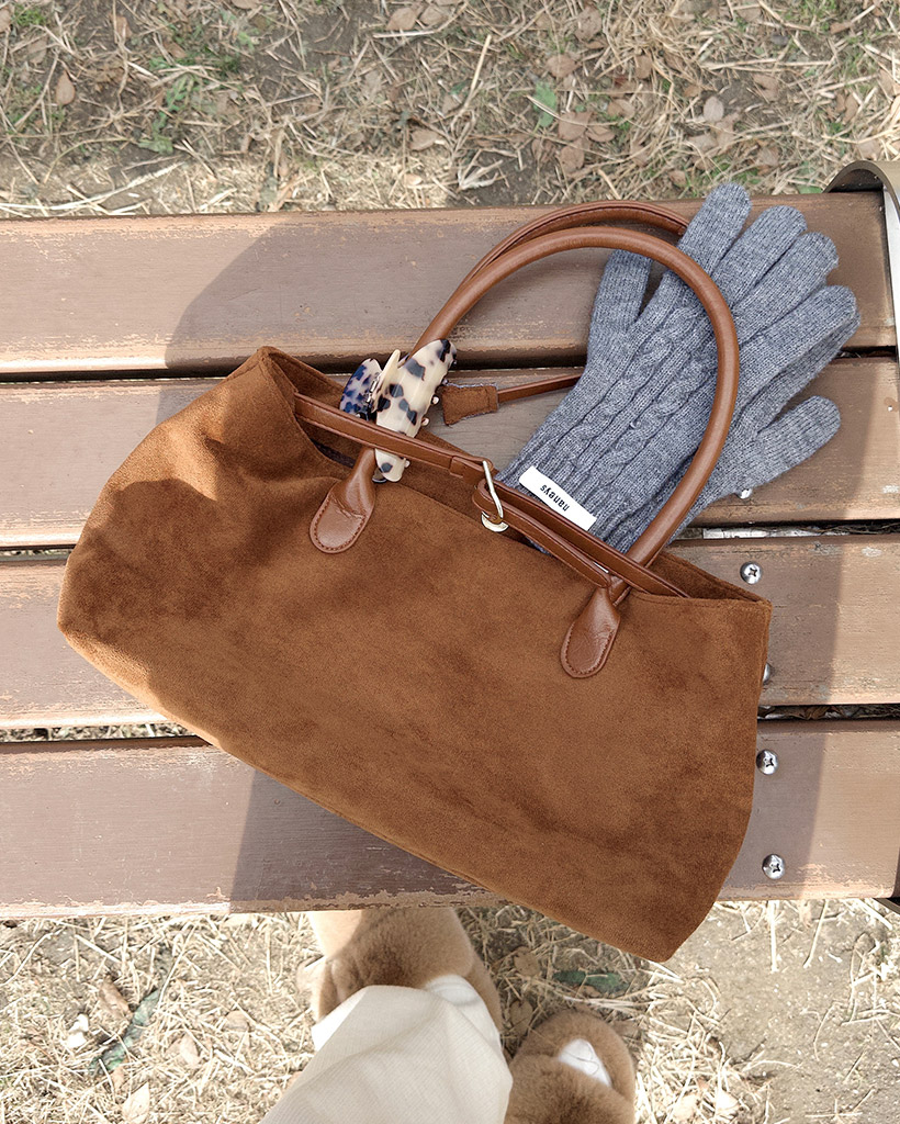 バックルベルトスエードショルダーバッグ