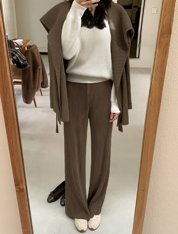 [PLEATS] Soft Warm Basic Banding Pants - Muted Brown