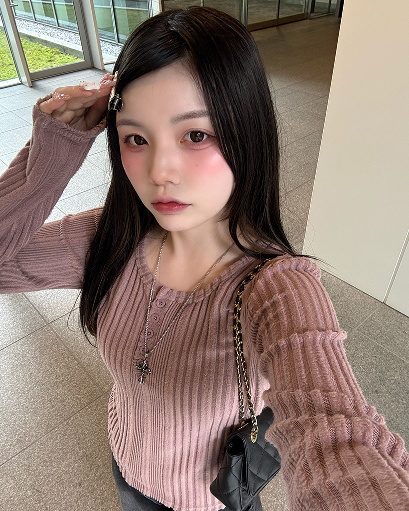 ハーフオープンロングスリーブTシャツ