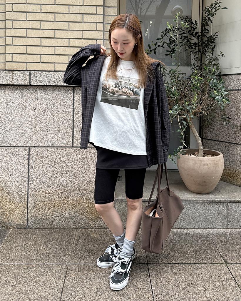 ミニスカートレイヤードカプリパンツ