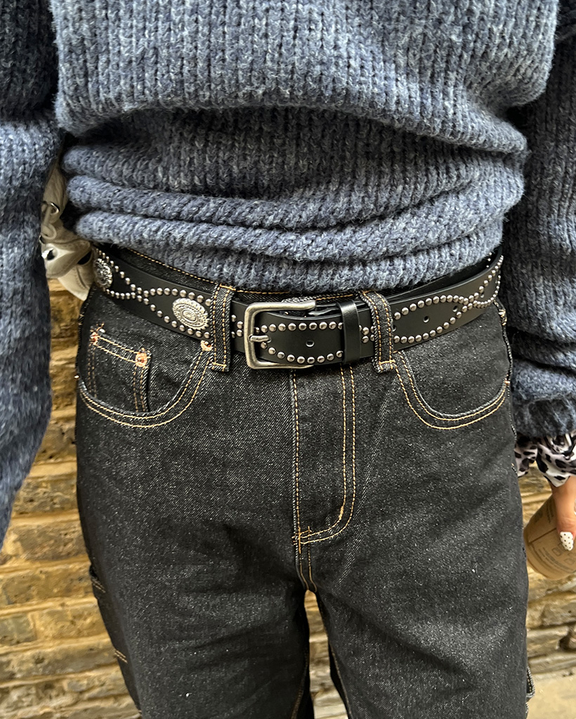 スタッズレザーベルト