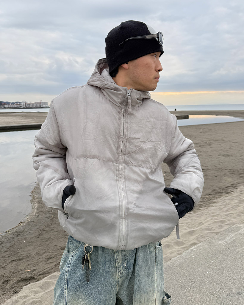 ライトウェイトフードジャンパー