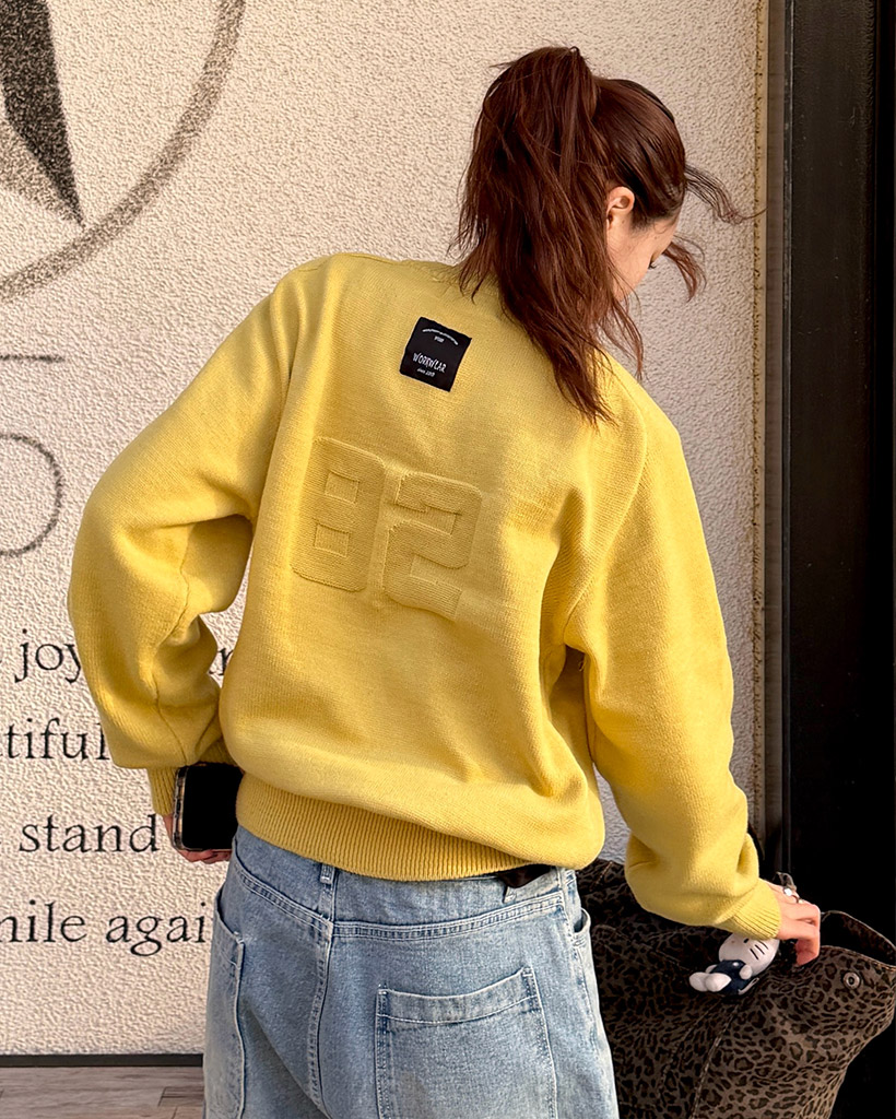 ラベルポイントニット