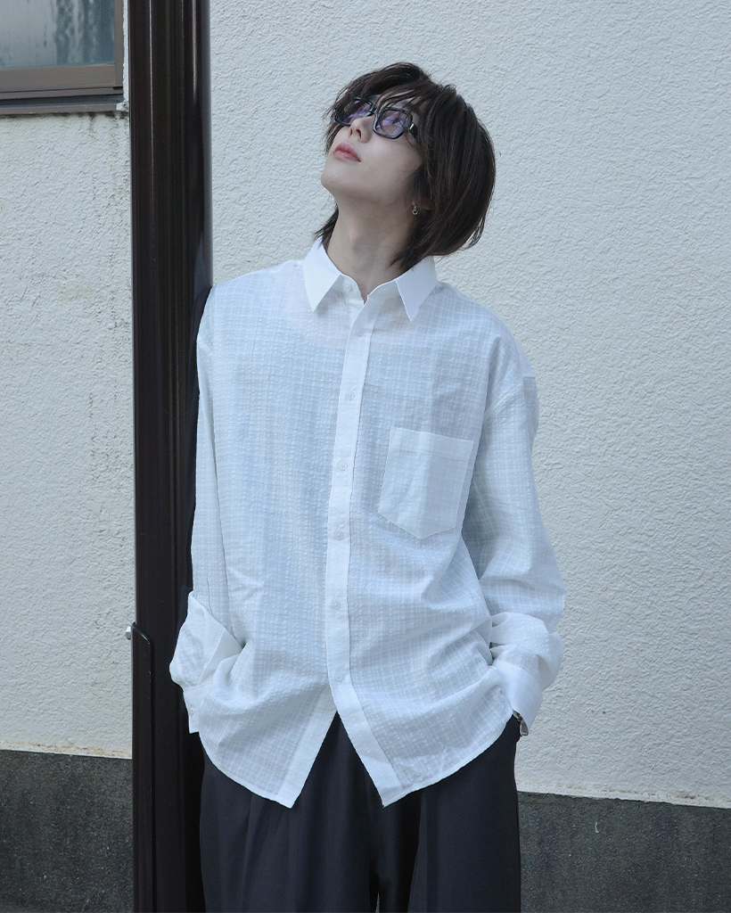 オーバーフィットチェックシャツ