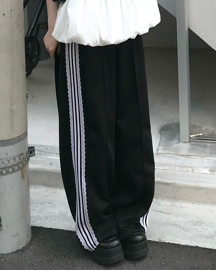 サイドレースワイドパンツ