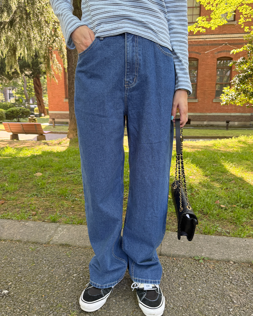 ストレートワイドフィットパンツ