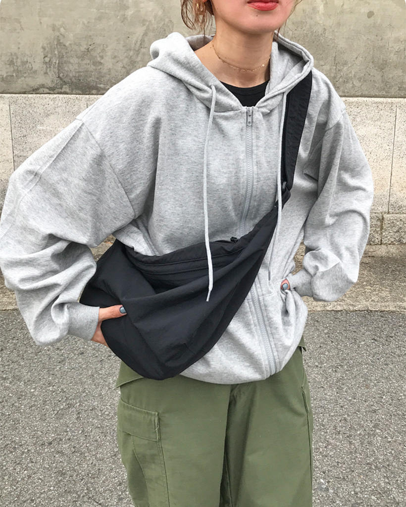 Lサイズ ブラック ジップパーカ【新品】 ベーシックジップパーカー | ファッション通販サイト NUGU