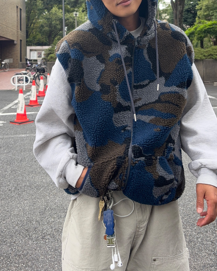 迷彩ボアフードベスト