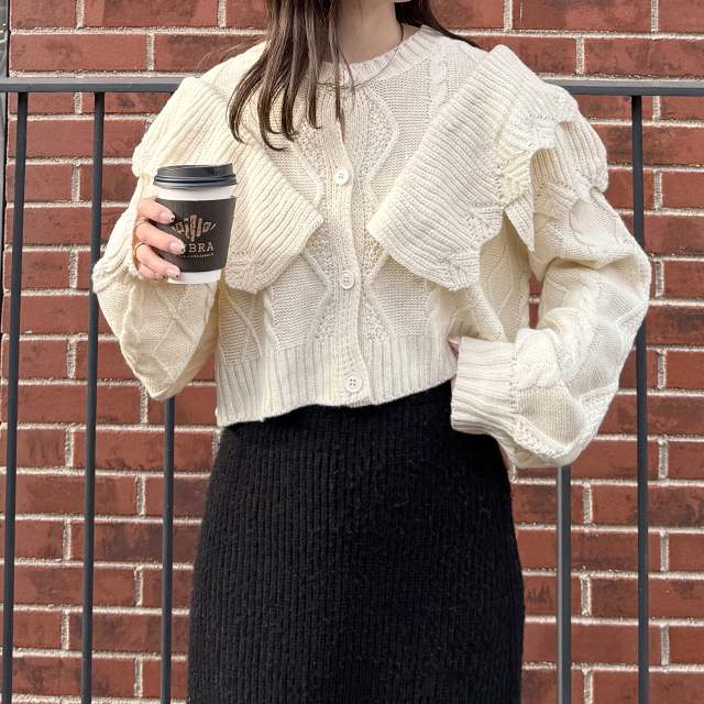 【美品】 curensology ラッフルニットカーディガン Curensology ラッフルニットカーディガン