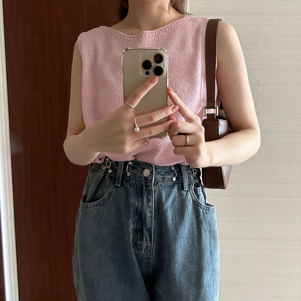 ブークレノースリーブニット