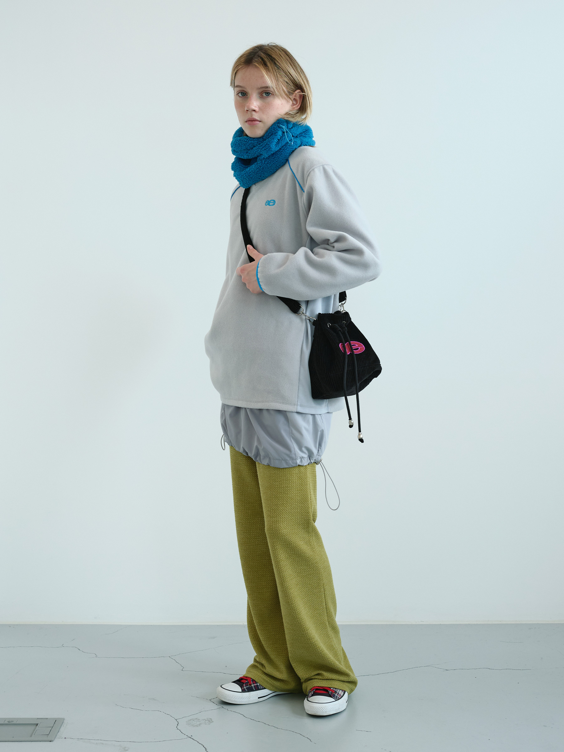 Corduroy String Cross Bag (Black)