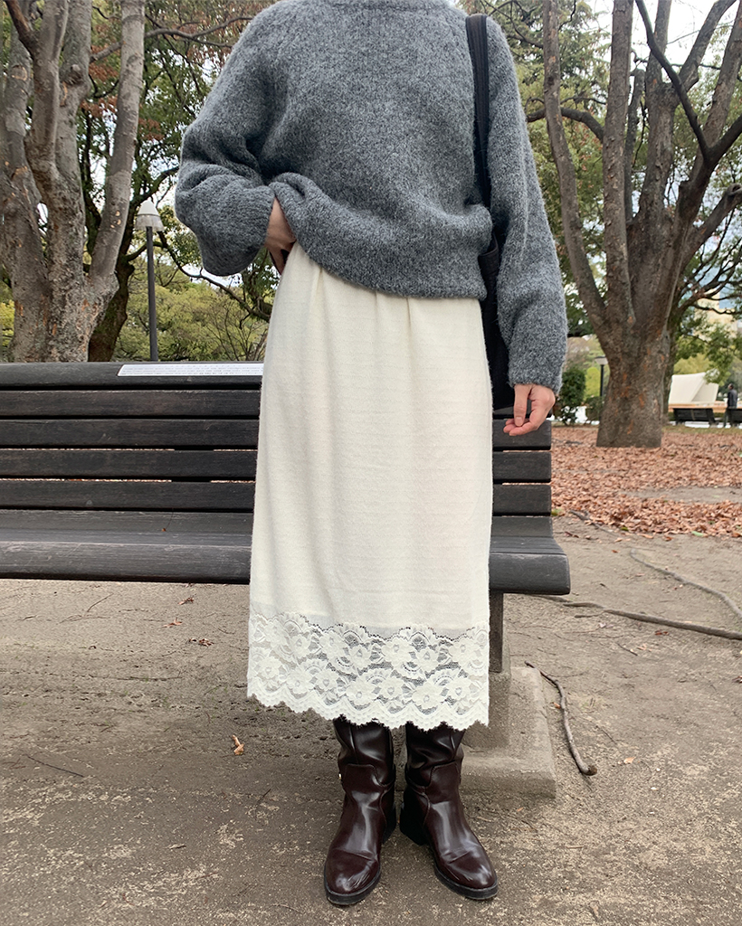 レースニットミディスカート