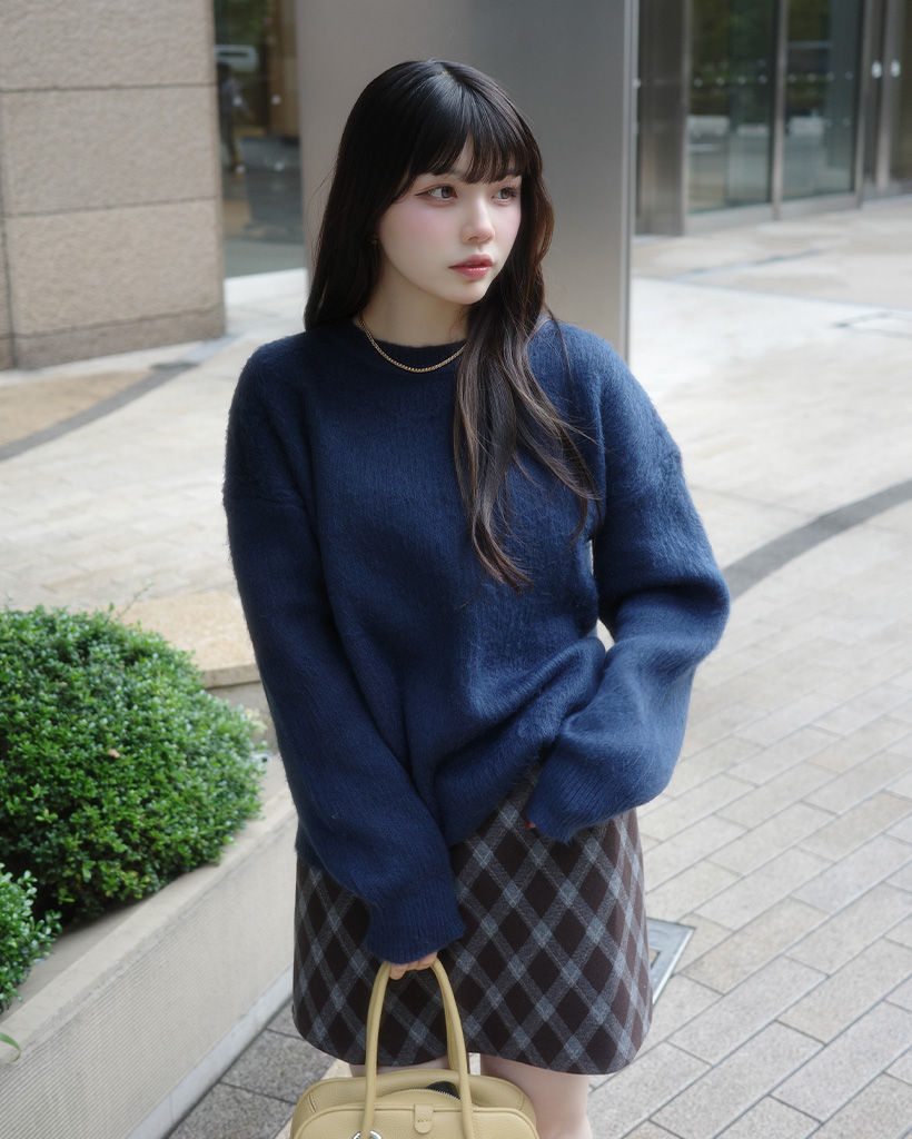 ルーズフィットラウンドネックニット | ファッション通販サイト NUGU