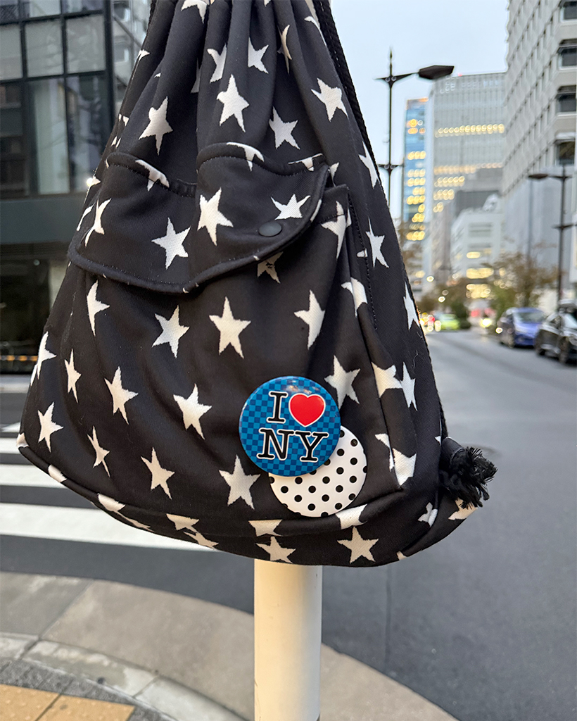 アイラブチェックピンブローチ