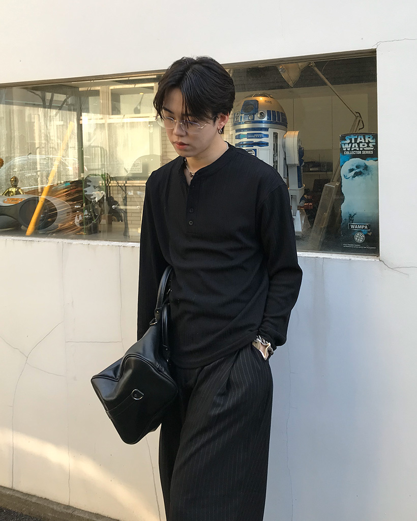 ヘンリーネックニットトップス