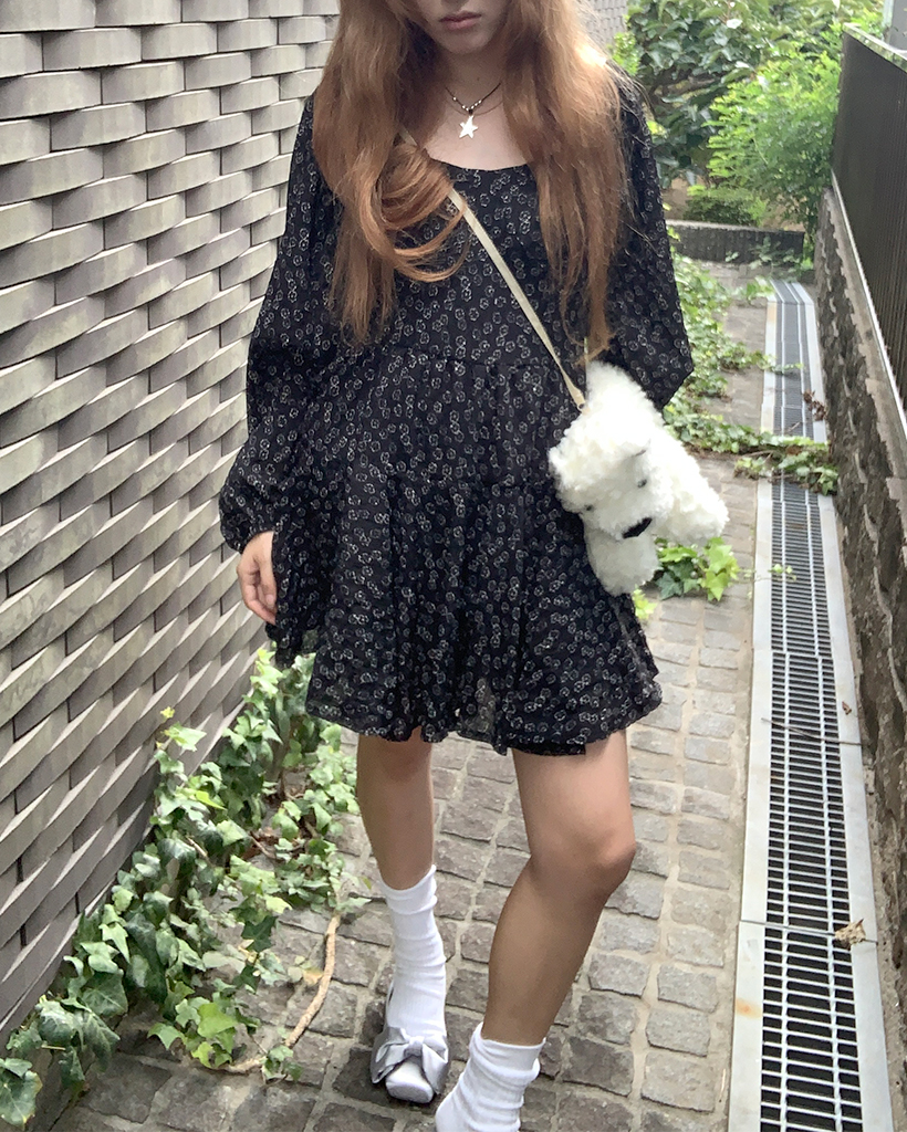 花柄スクエアネックミニワンピ