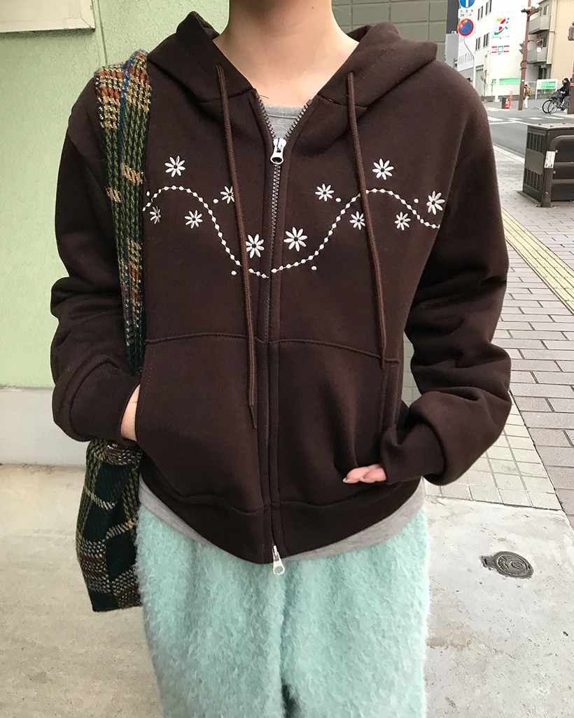 スノーフレーククロップパーカー