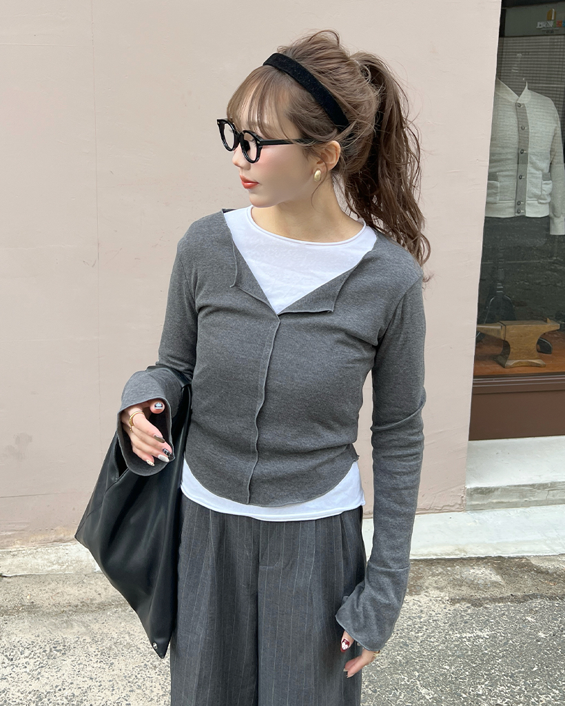 オープンVネックカフスポイントTシャツ