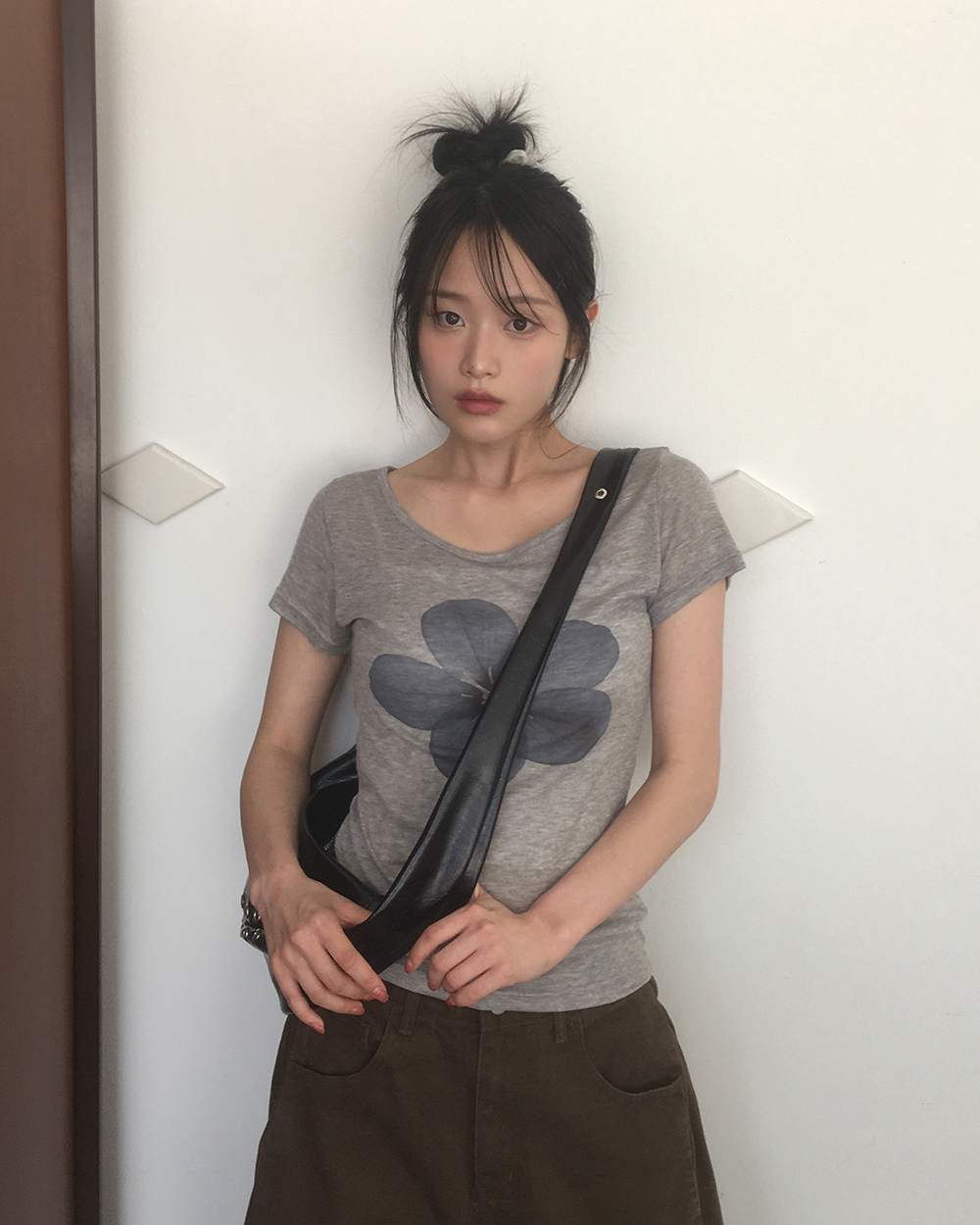 フラワーシースルー半袖Tシャツ