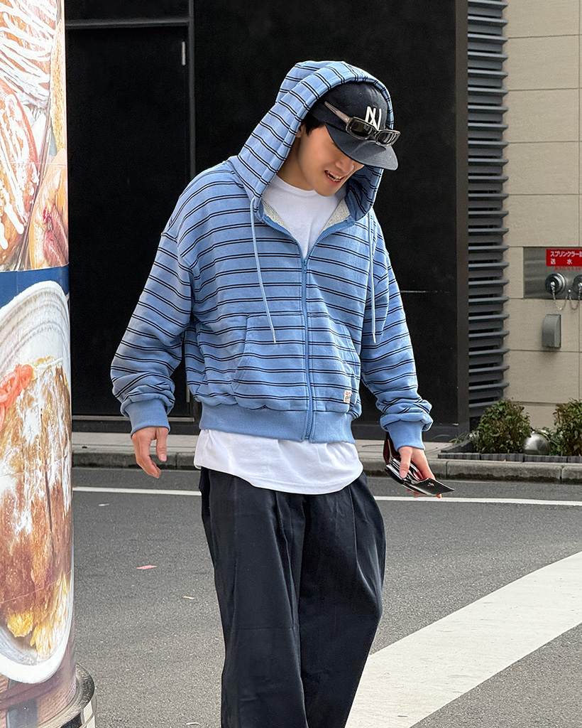 (ユニセックス)パッチボーダーZIPパーカー