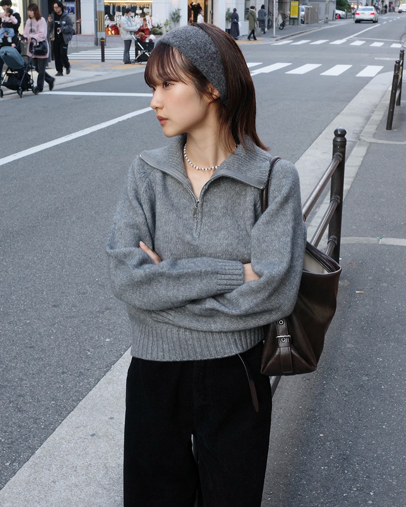 クロップハーフニットジップ